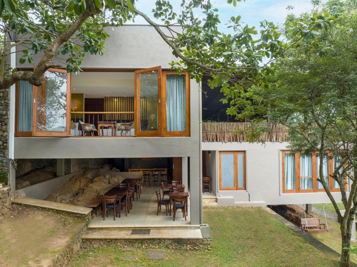 Birds Park Polgahawela Hotel Wadakada Exterior photo