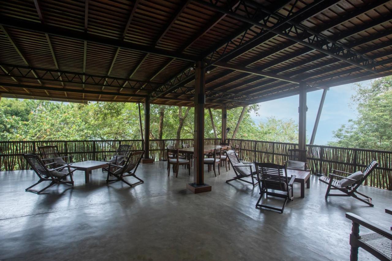 Birds Park Polgahawela Hotel Wadakada Exterior photo